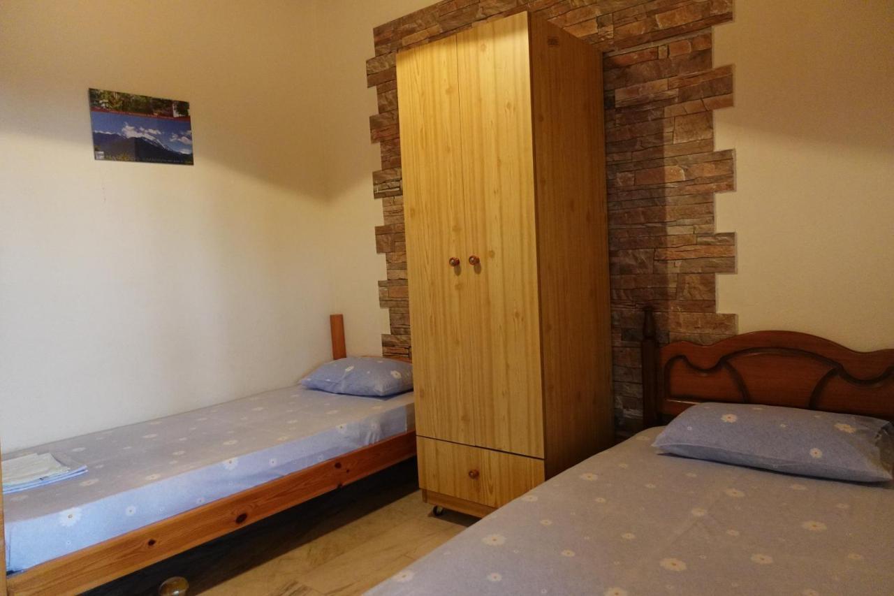 Camping Mitikas And Bungalows Плака Литохору Екстериор снимка