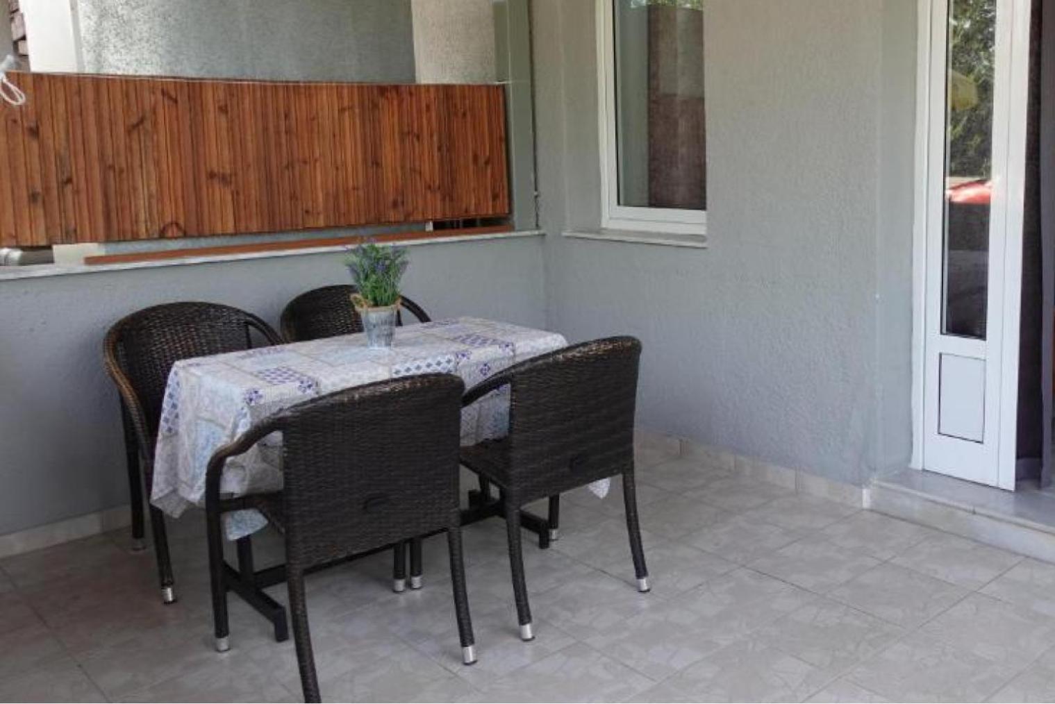 Camping Mitikas And Bungalows Плака Литохору Екстериор снимка